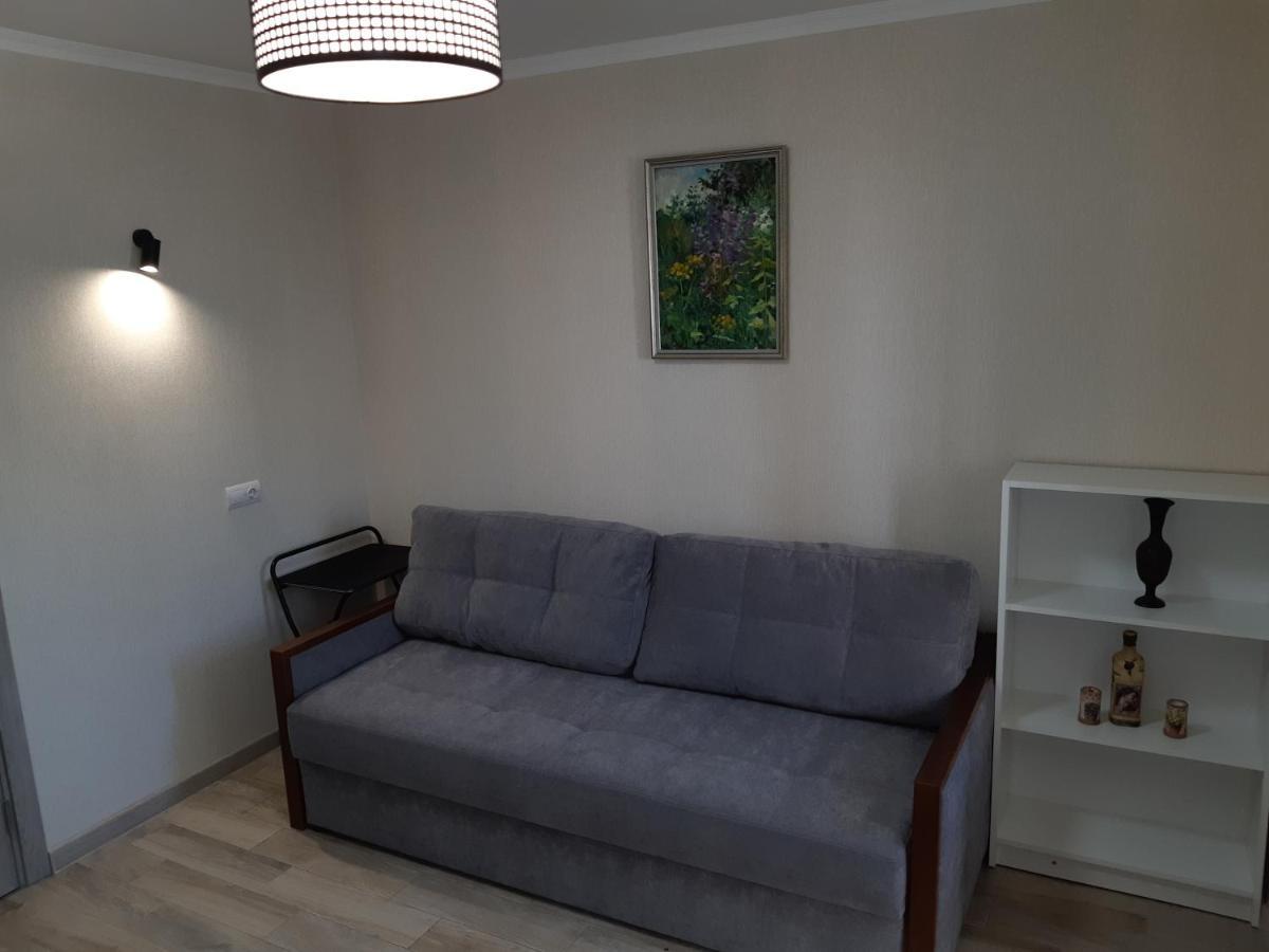 Apartment Near Stadio Metalist Kharkiv Exterior photo